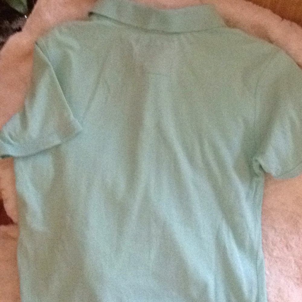 Gorgeous color...Aqua ice blue shirt - Picture 5 of 6